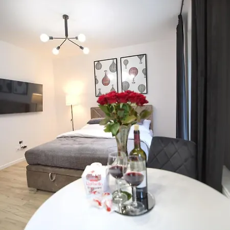Exclusive Apartamenty Lotnicza , Parking Faktvat Kielce Exterior photo