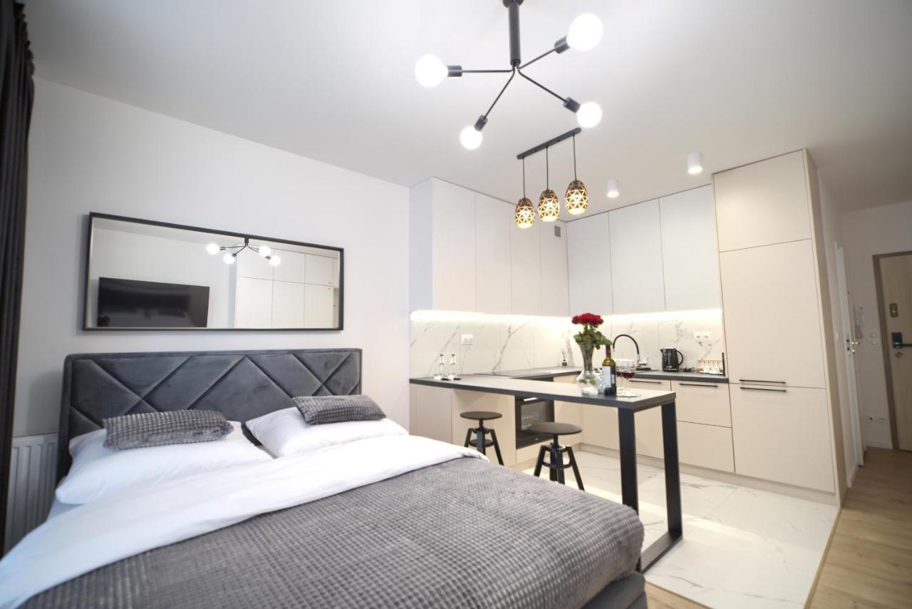 Exclusive Lotnicza , Parking Faktvat Apartment Kielce