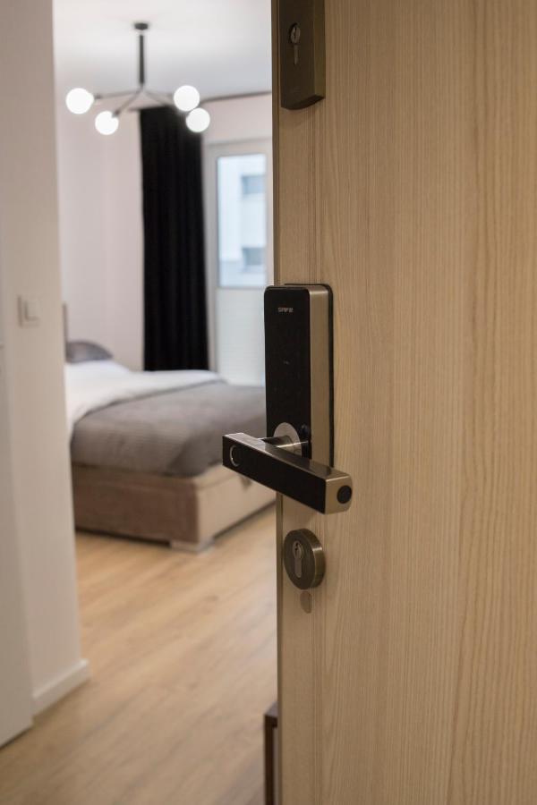 Apartment Exclusive Lotnicza , Parking Faktvat